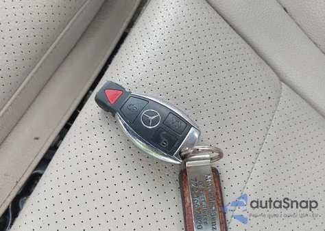 2017 Mercedes-Benz C 300 Luxury/Sport из США, поврежденный, VIN 55SWF4JB8HU208316